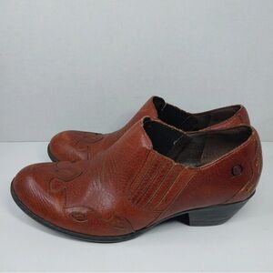 Born Women's Tan Leather Ankle Booties